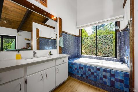 5675 St. Helena Road NE Santa Rosa CA 95404