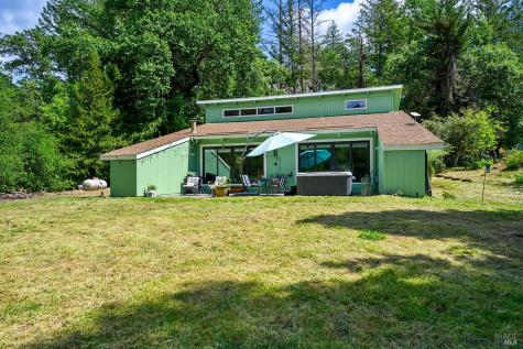 5675 St. Helena Road NE Santa Rosa CA 95404