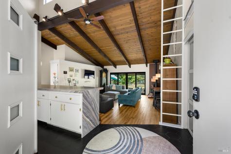 5675 St. Helena Road NE Santa Rosa CA 95404