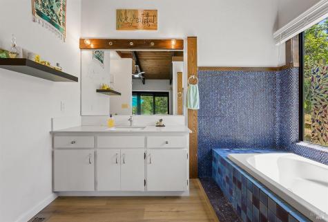 5675 St. Helena Road NE Santa Rosa CA 95404