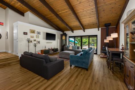 5675 St. Helena Road NE Santa Rosa CA 95404