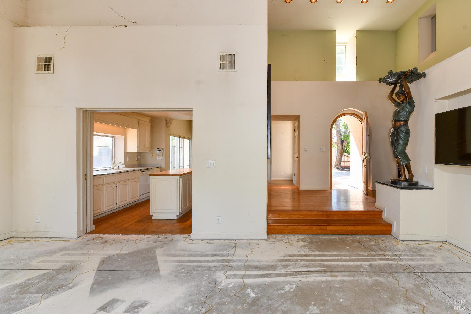 26 Lloyd Court Napa CA 94558
