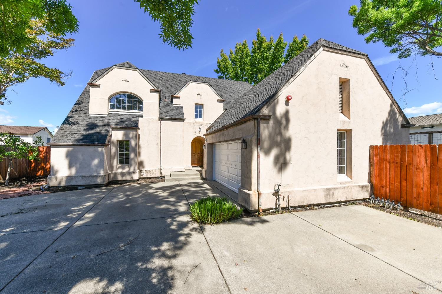 26 Lloyd Court Napa CA 94558