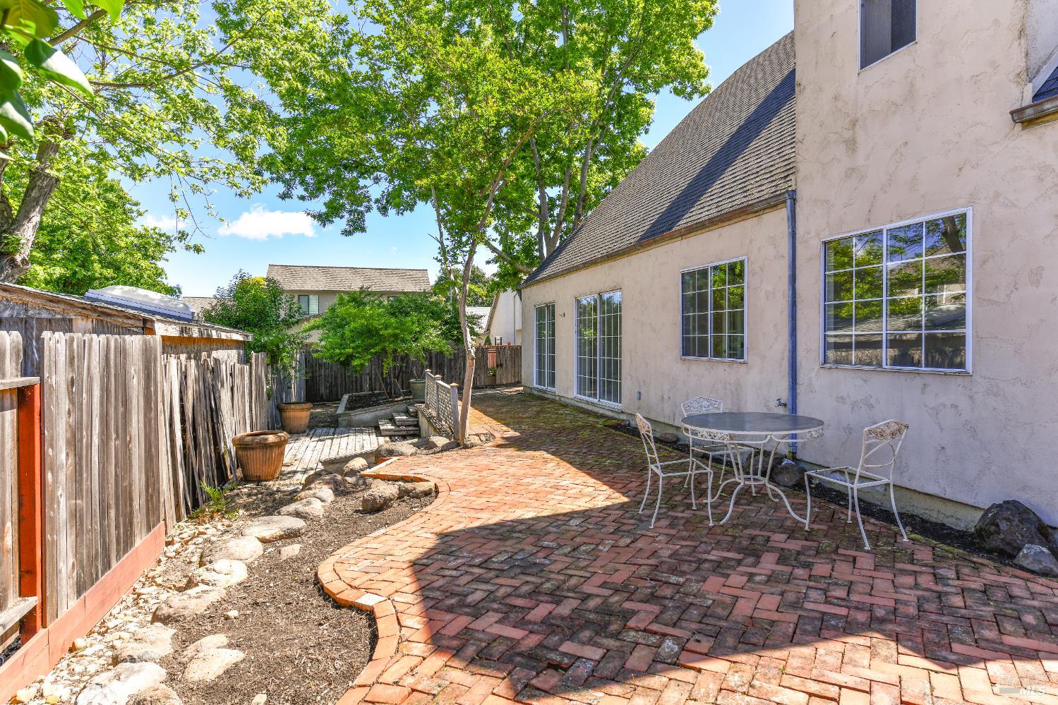 26 Lloyd Court Napa CA 94558