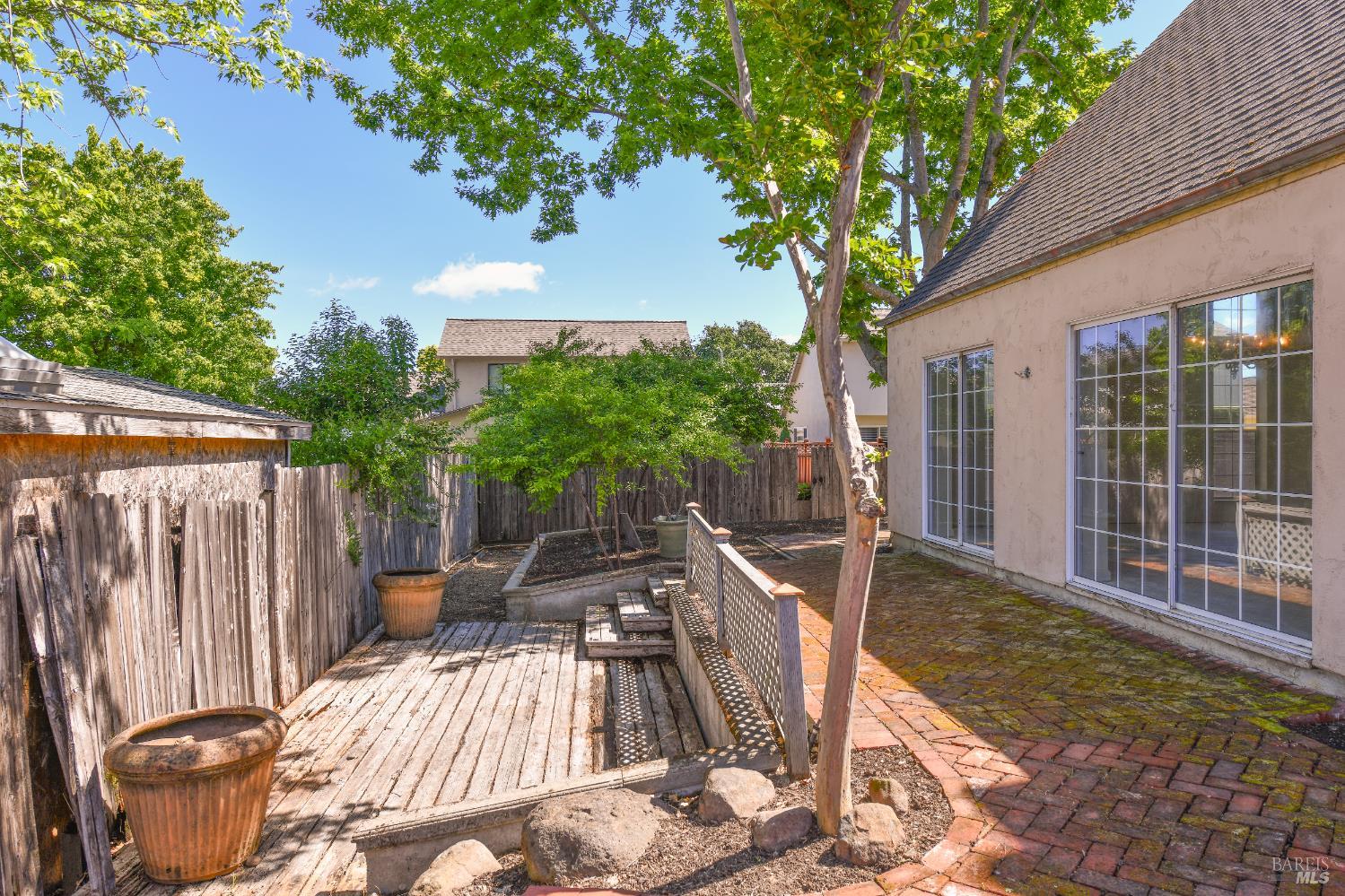 26 Lloyd Court Napa CA 94558