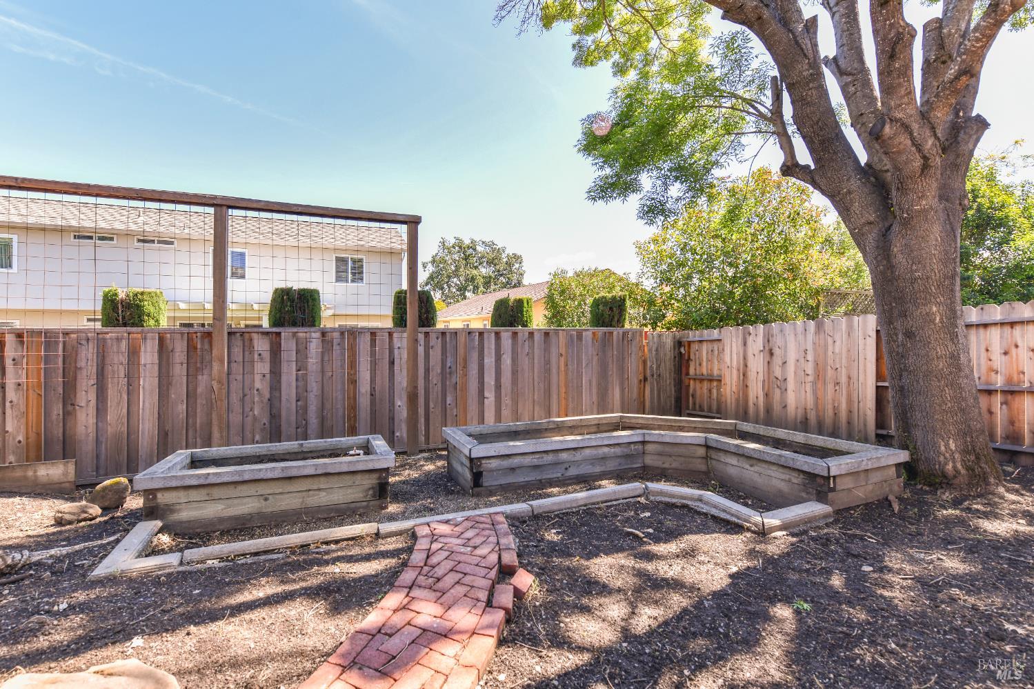 26 Lloyd Court Napa CA 94558