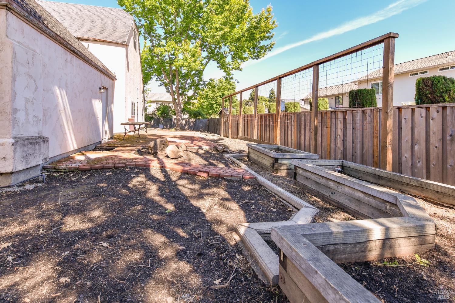 26 Lloyd Court Napa CA 94558