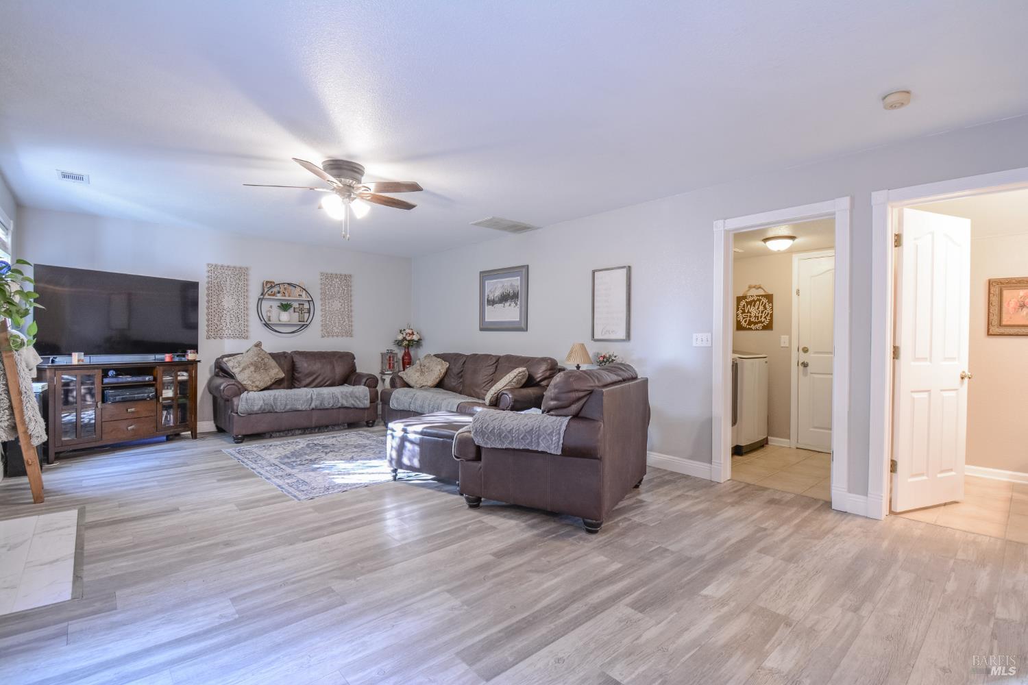 635 Hansen Court Dixon CA 95620