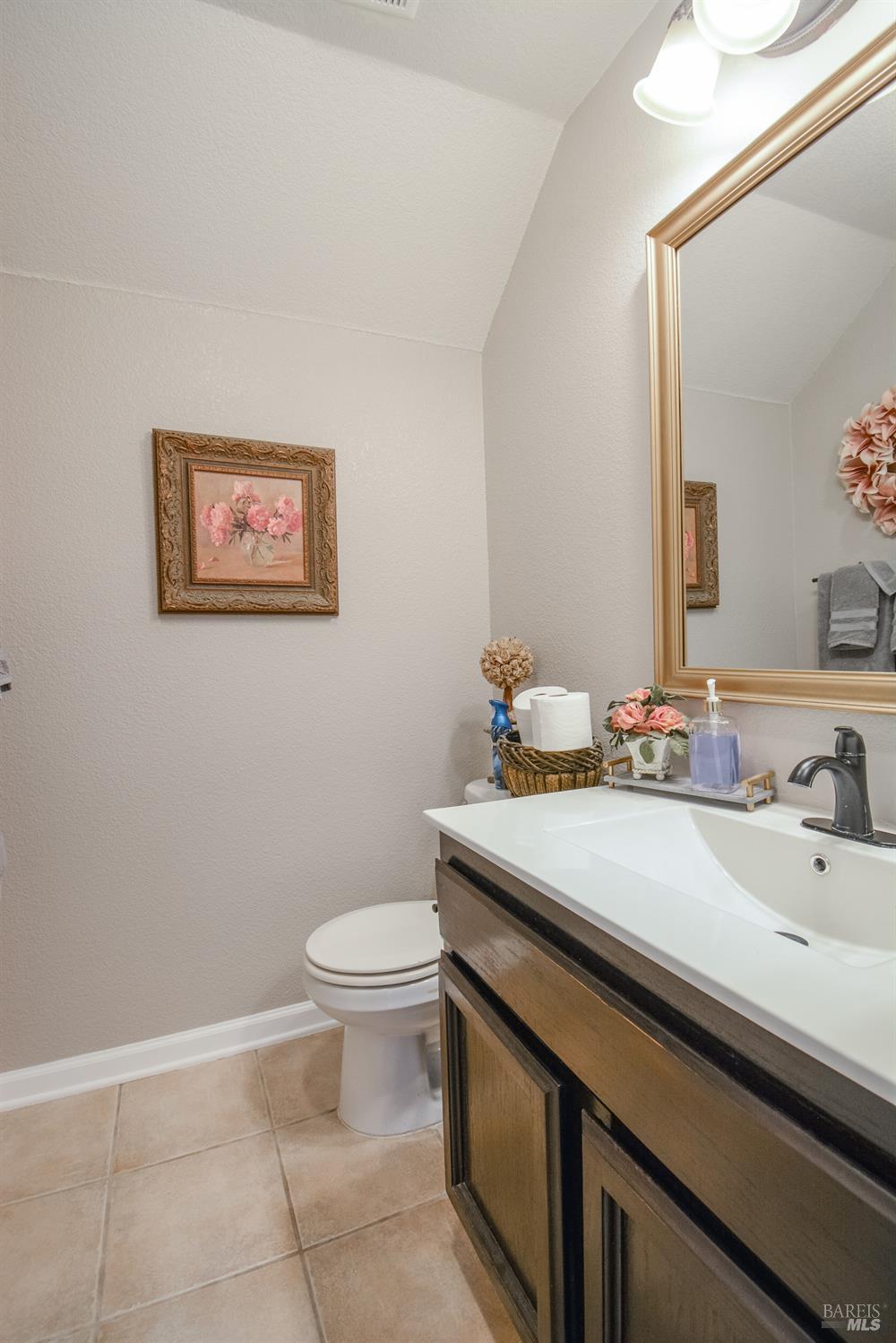 635 Hansen Court Dixon CA 95620