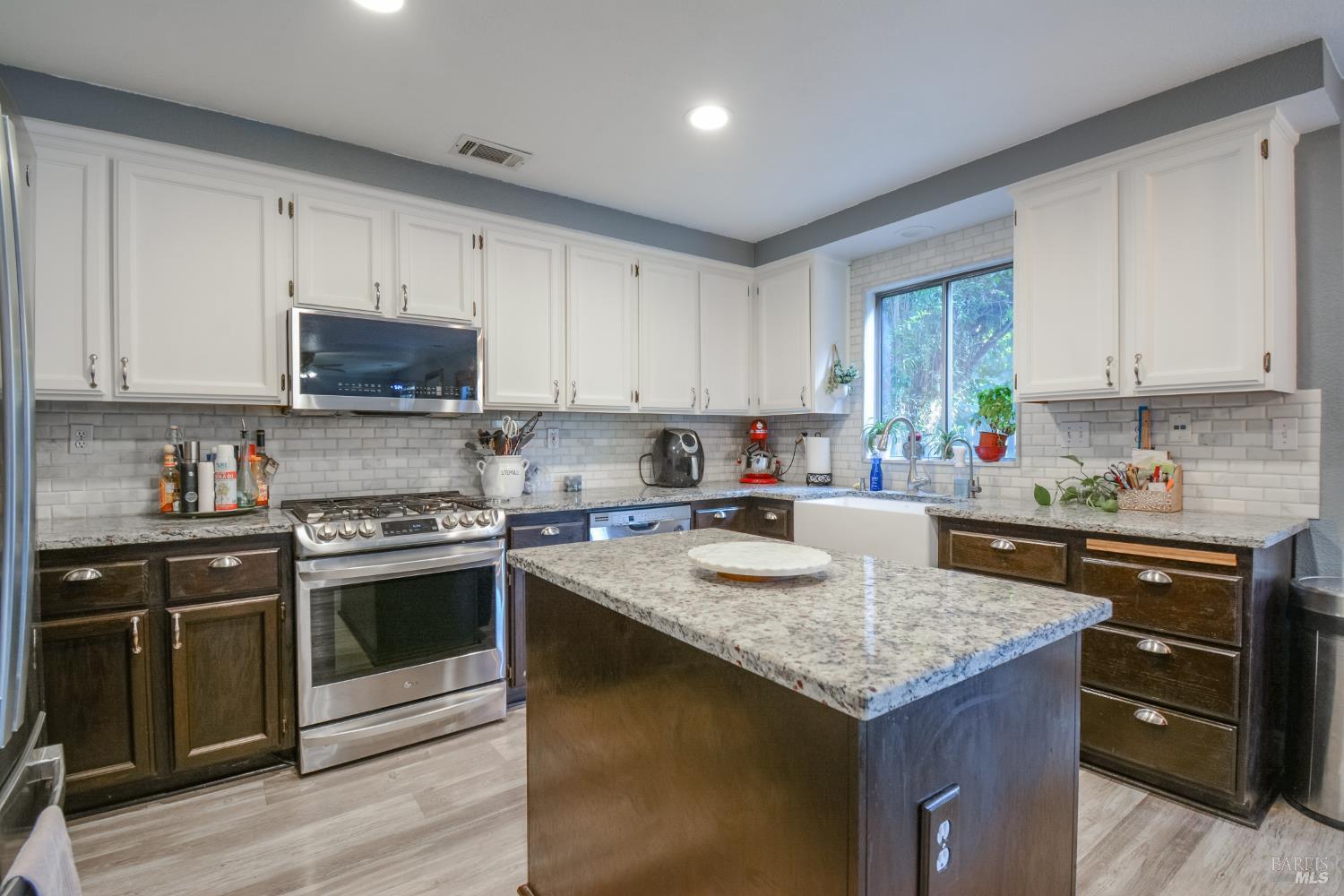 635 Hansen Court Dixon CA 95620