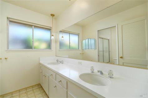 132 Peacock Drive San Rafael CA 94901