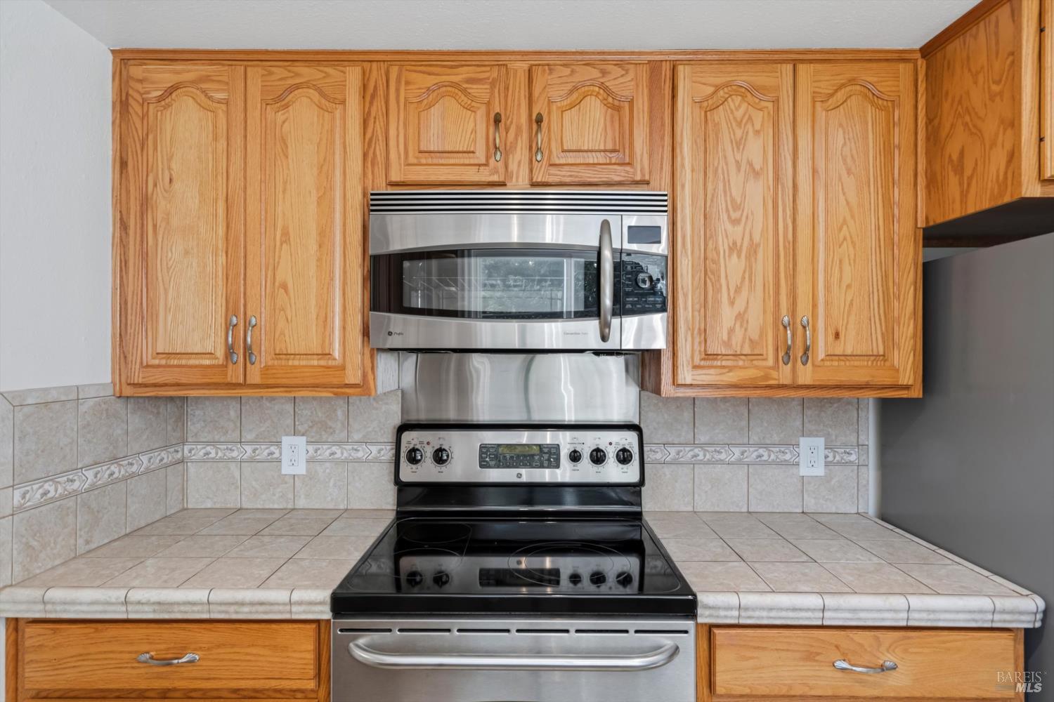 5568 Yerba Buena Road Santa Rosa CA 95409