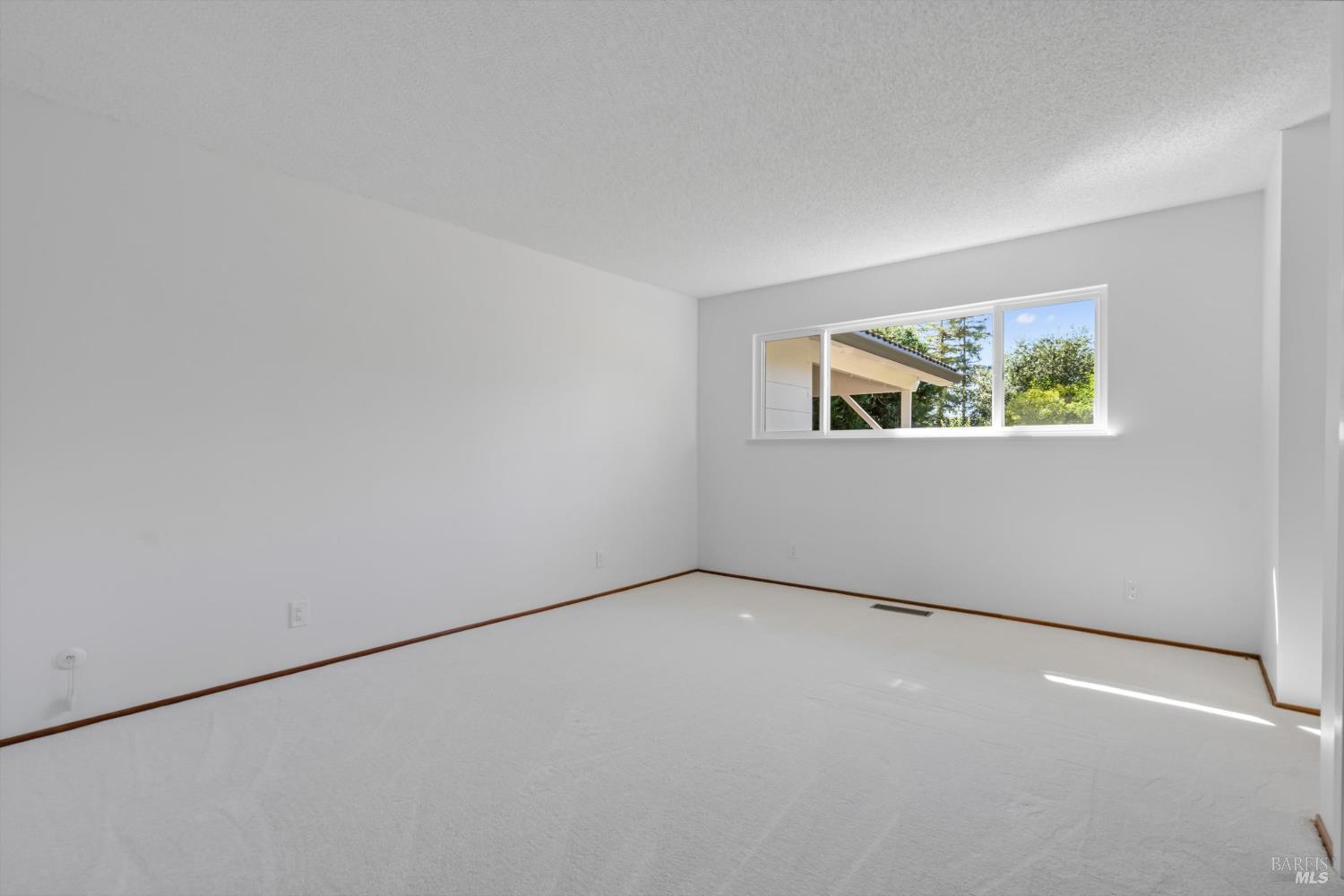 5568 Yerba Buena Road Santa Rosa CA 95409