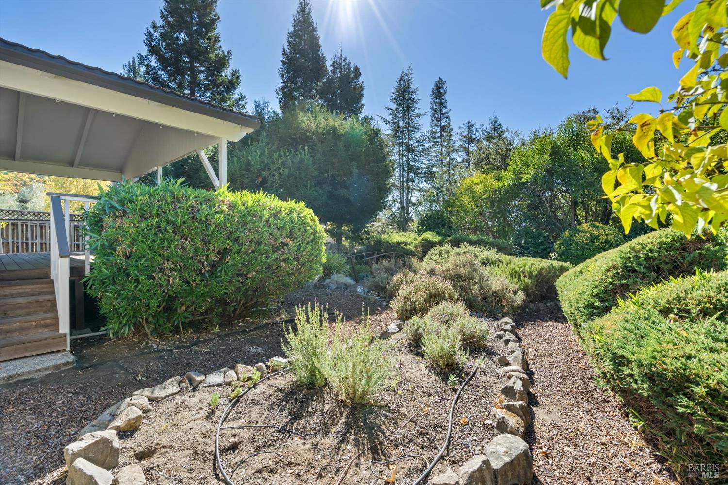 5568 Yerba Buena Road Santa Rosa CA 95409