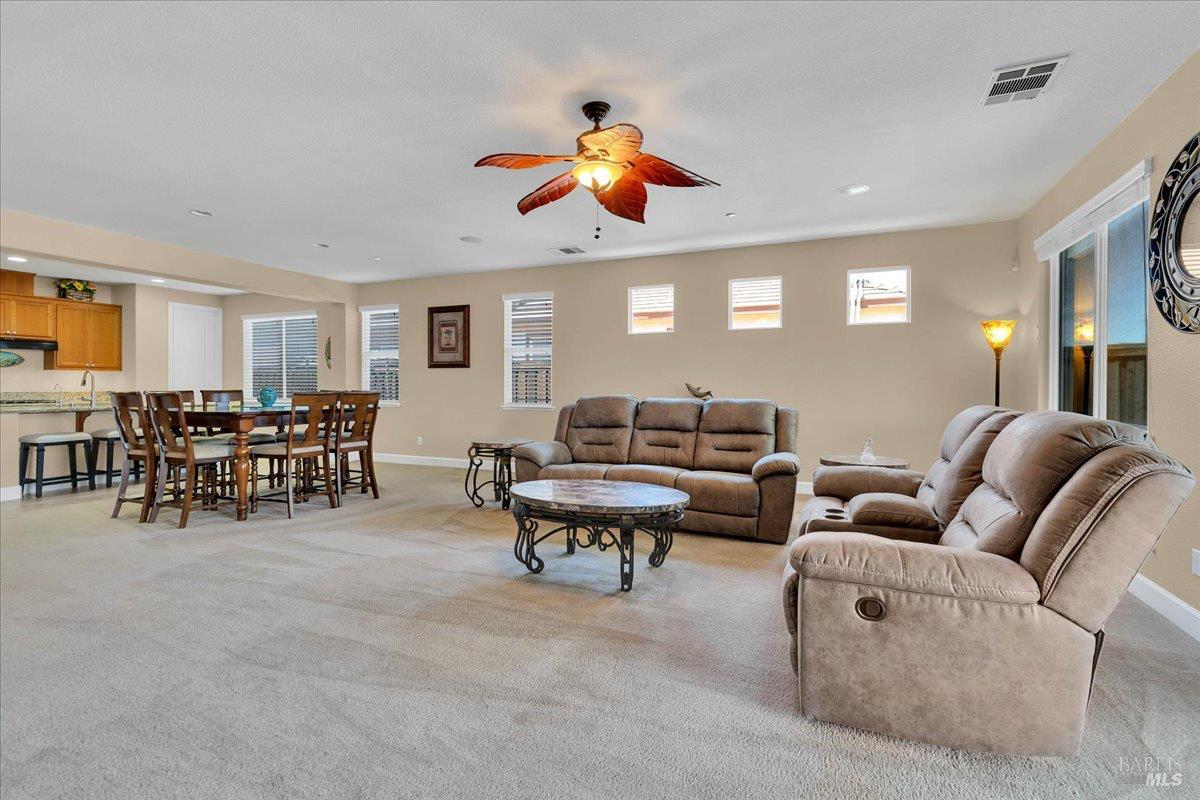 331 Frisbie Circle Vacaville CA 95688