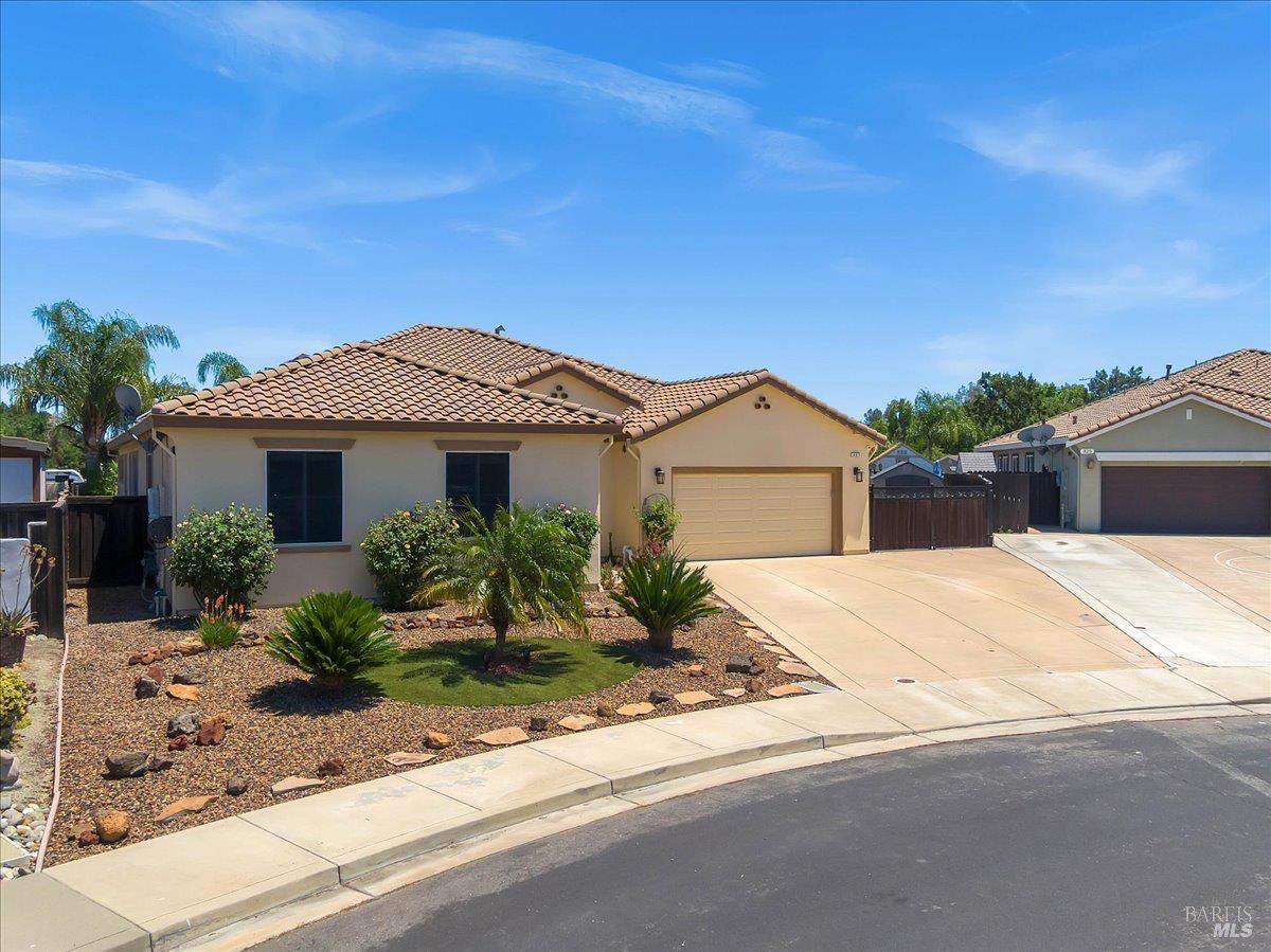 331 Frisbie Circle Vacaville CA 95688