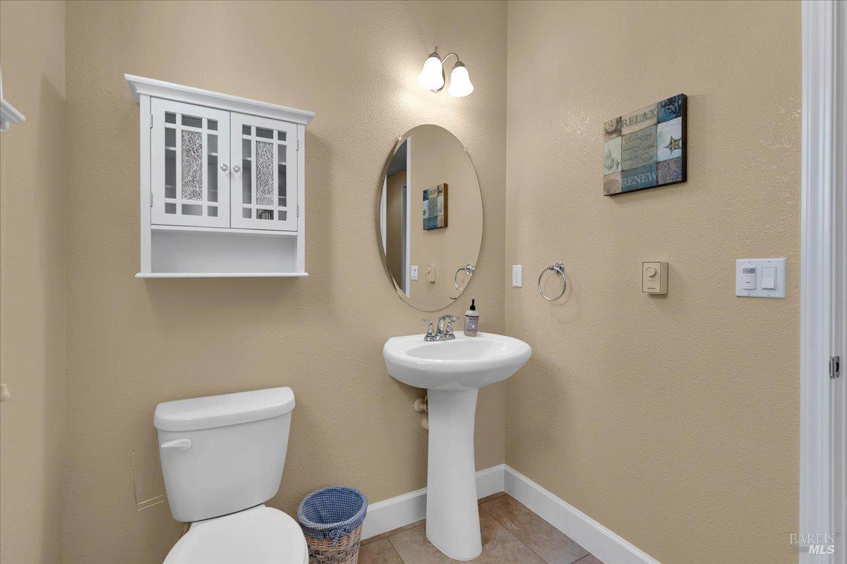 331 Frisbie Circle Vacaville CA 95688