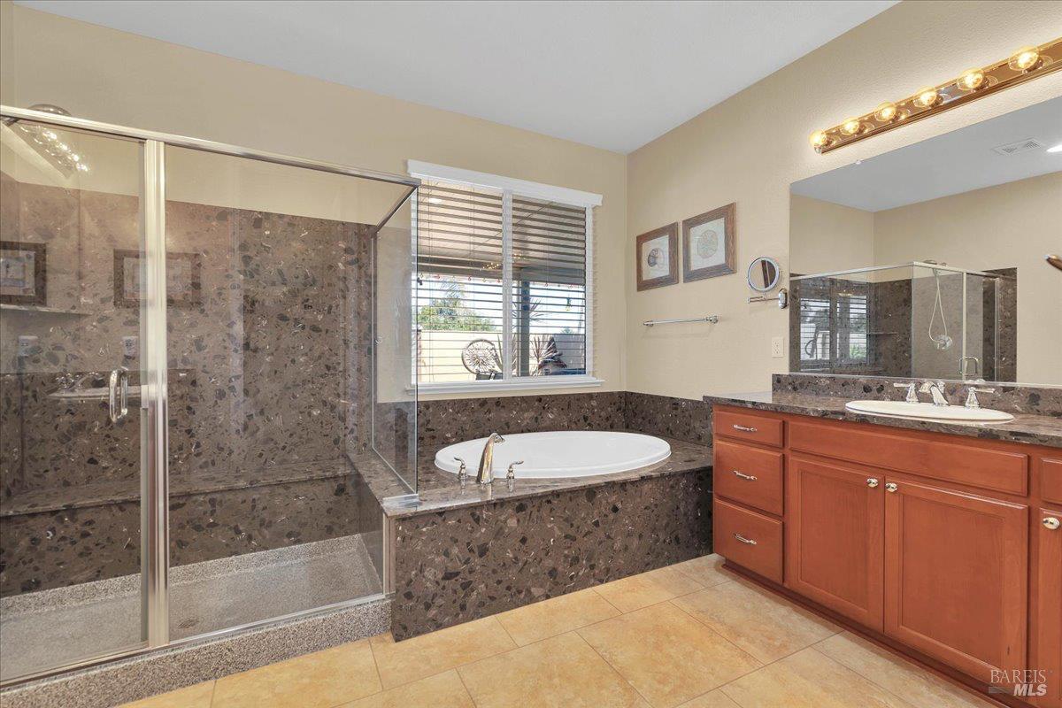 331 Frisbie Circle Vacaville CA 95688