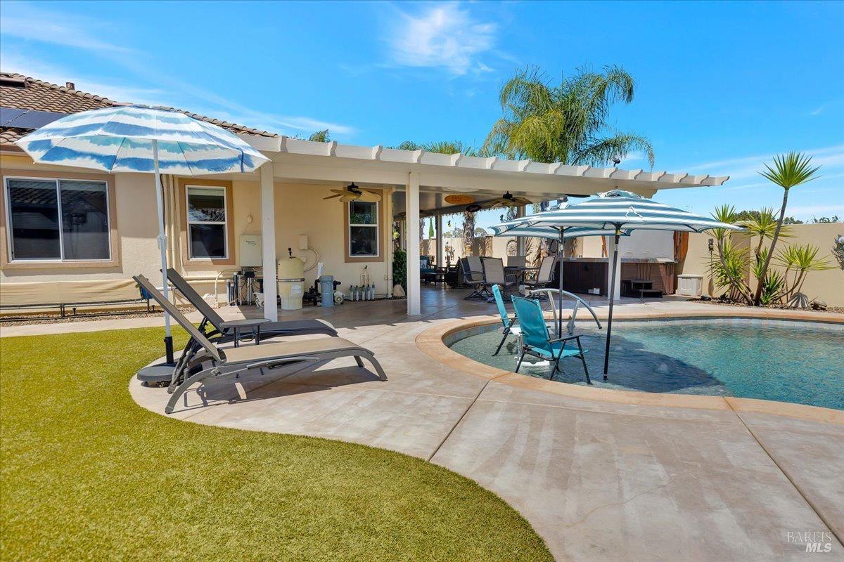 331 Frisbie Circle Vacaville CA 95688