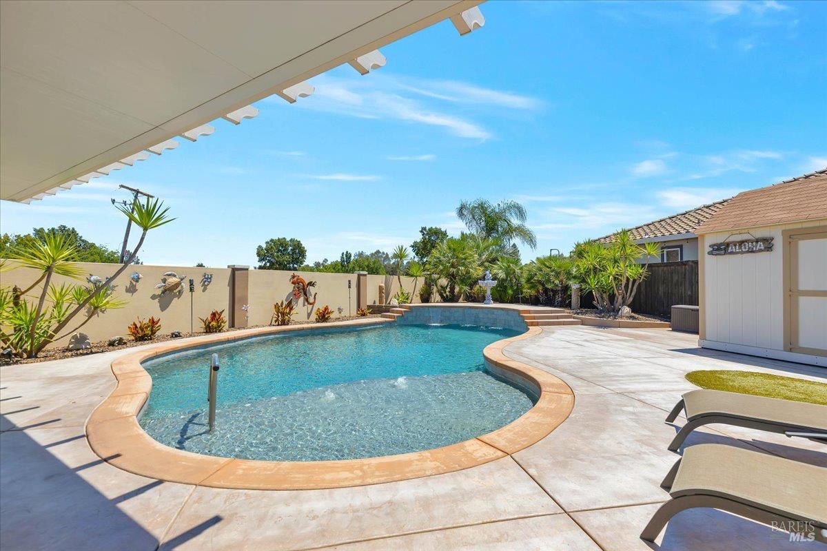 331 Frisbie Circle Vacaville CA 95688