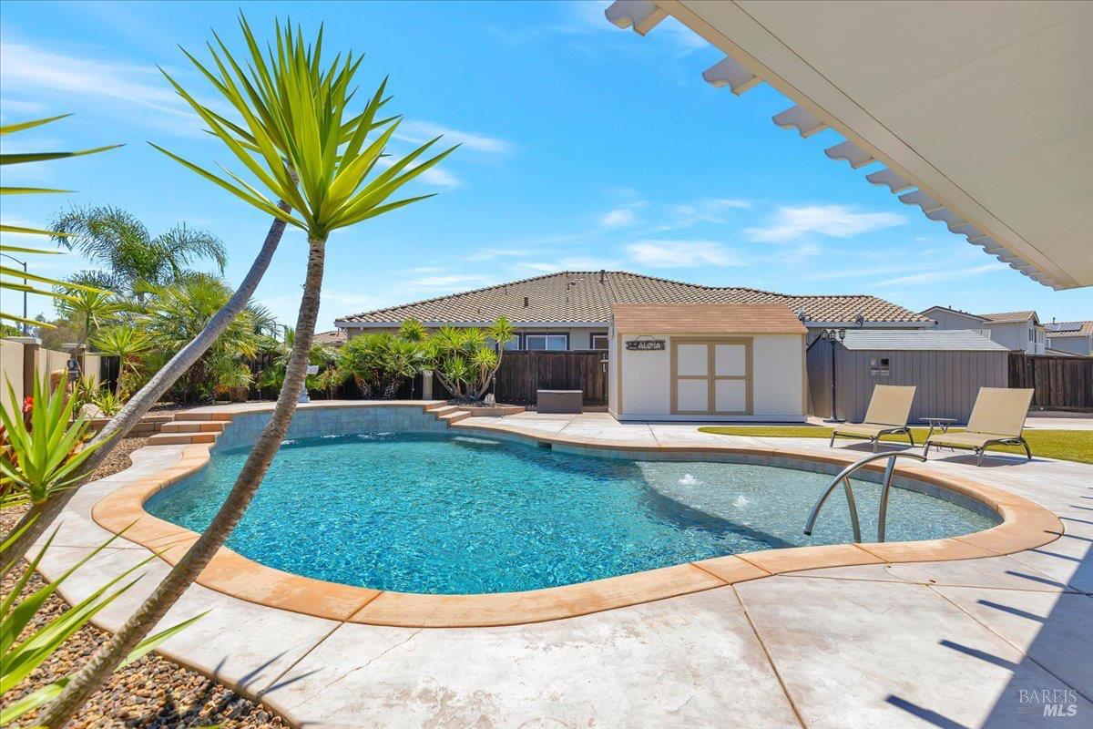 331 Frisbie Circle Vacaville CA 95688