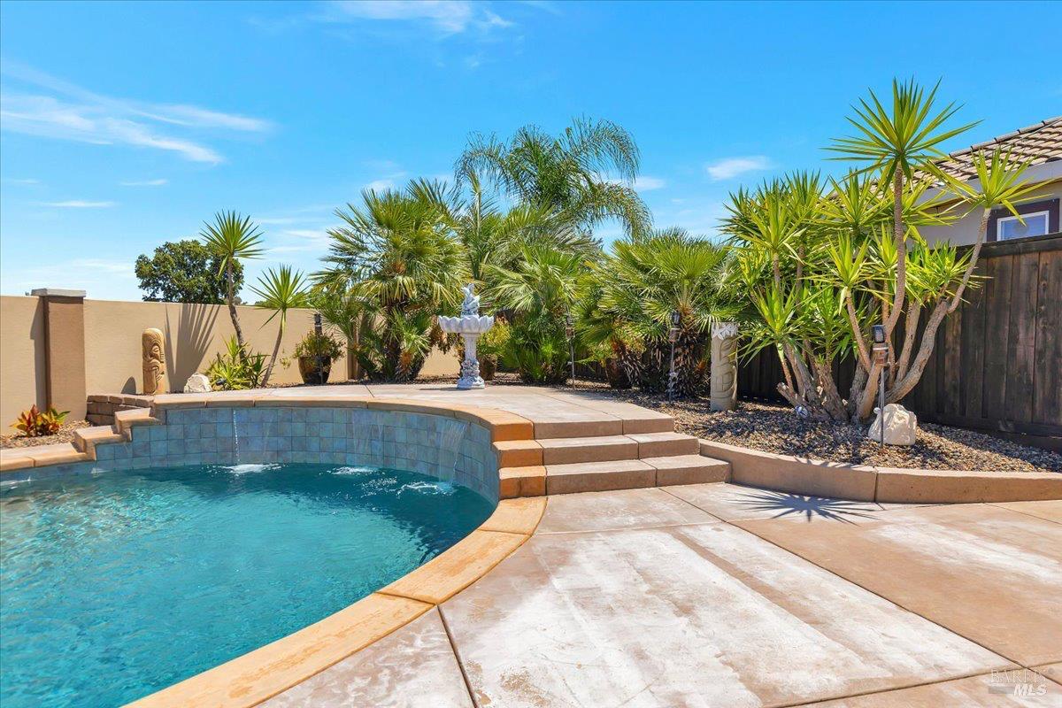 331 Frisbie Circle Vacaville CA 95688