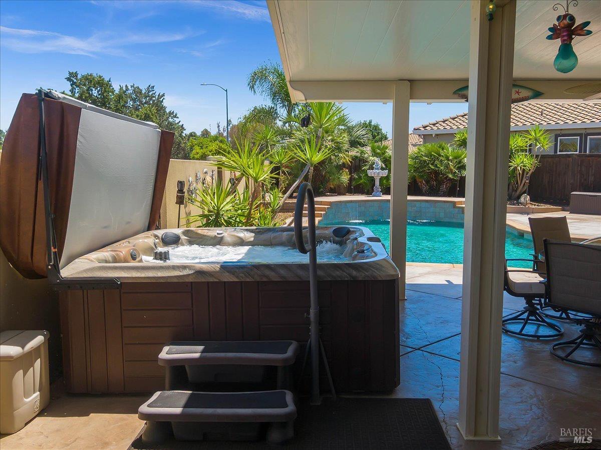 331 Frisbie Circle Vacaville CA 95688