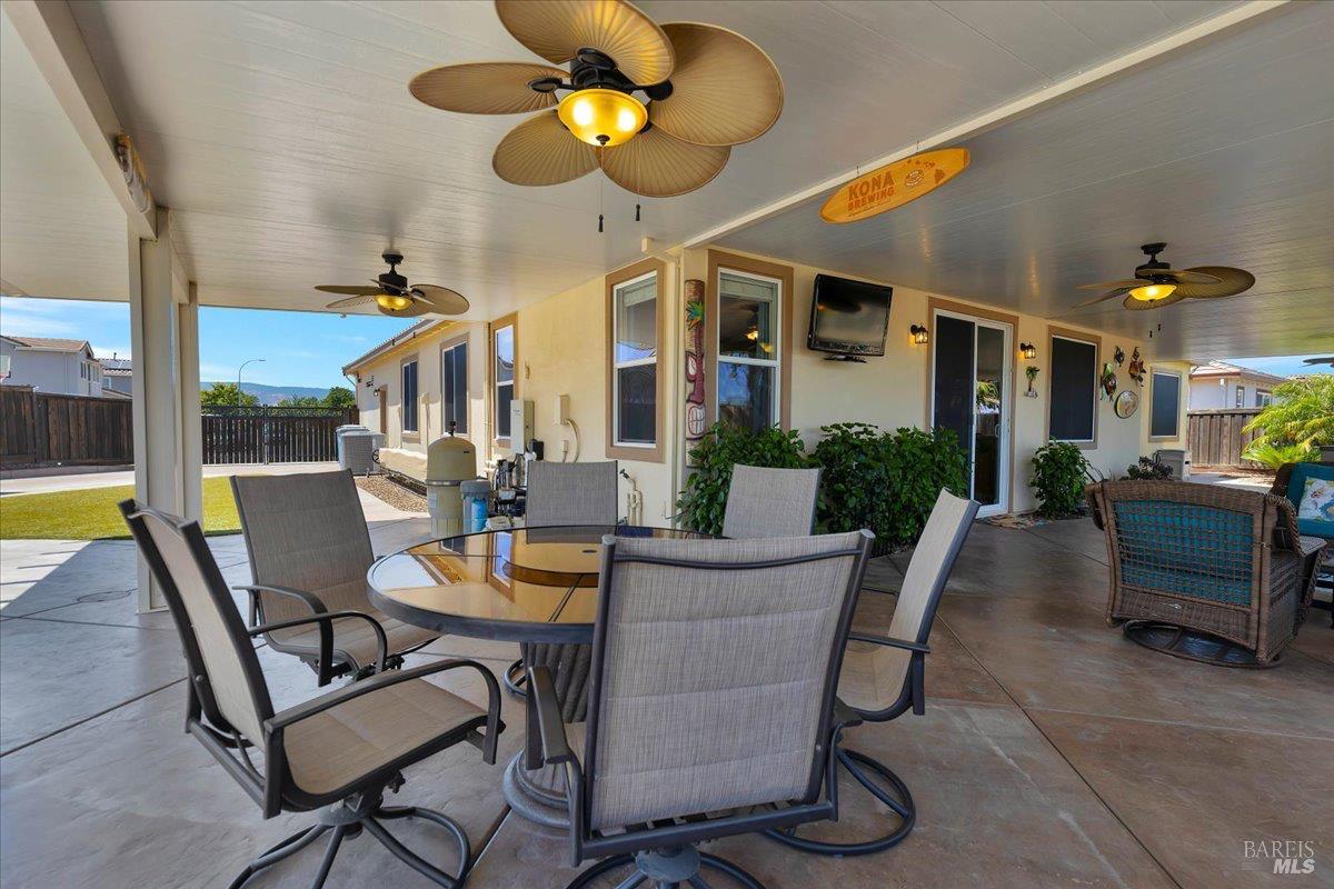 331 Frisbie Circle Vacaville CA 95688