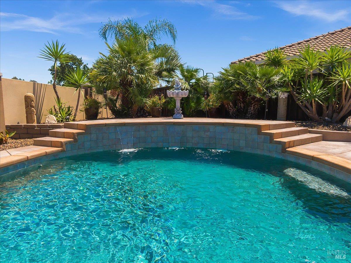 331 Frisbie Circle Vacaville CA 95688