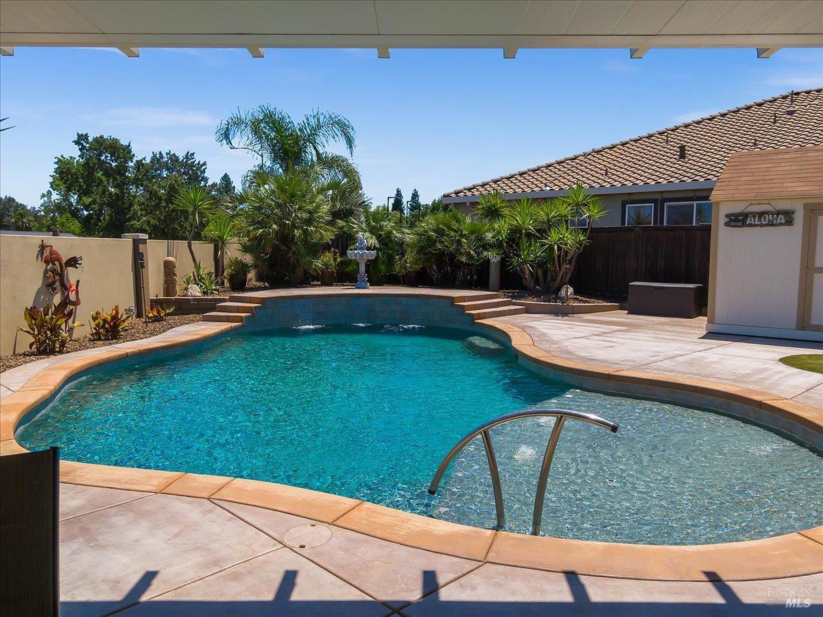 331 Frisbie Circle Vacaville CA 95688