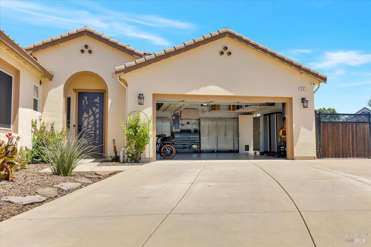 331 Frisbie Circle Vacaville CA 95688