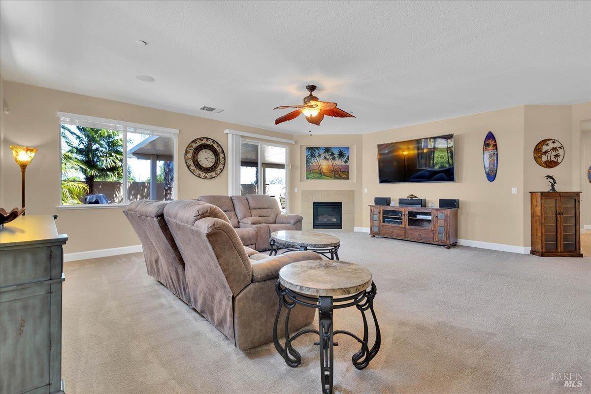 331 Frisbie Circle Vacaville CA 95688