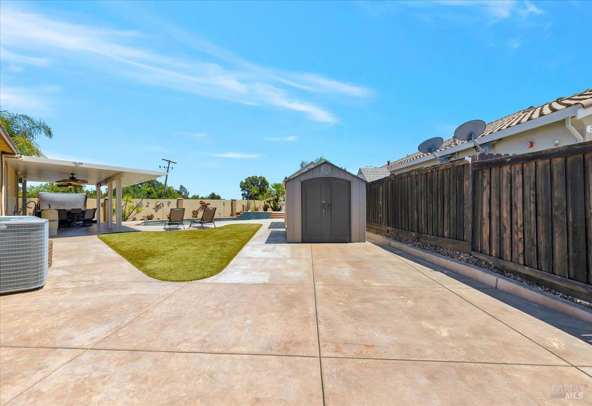 331 Frisbie Circle Vacaville CA 95688