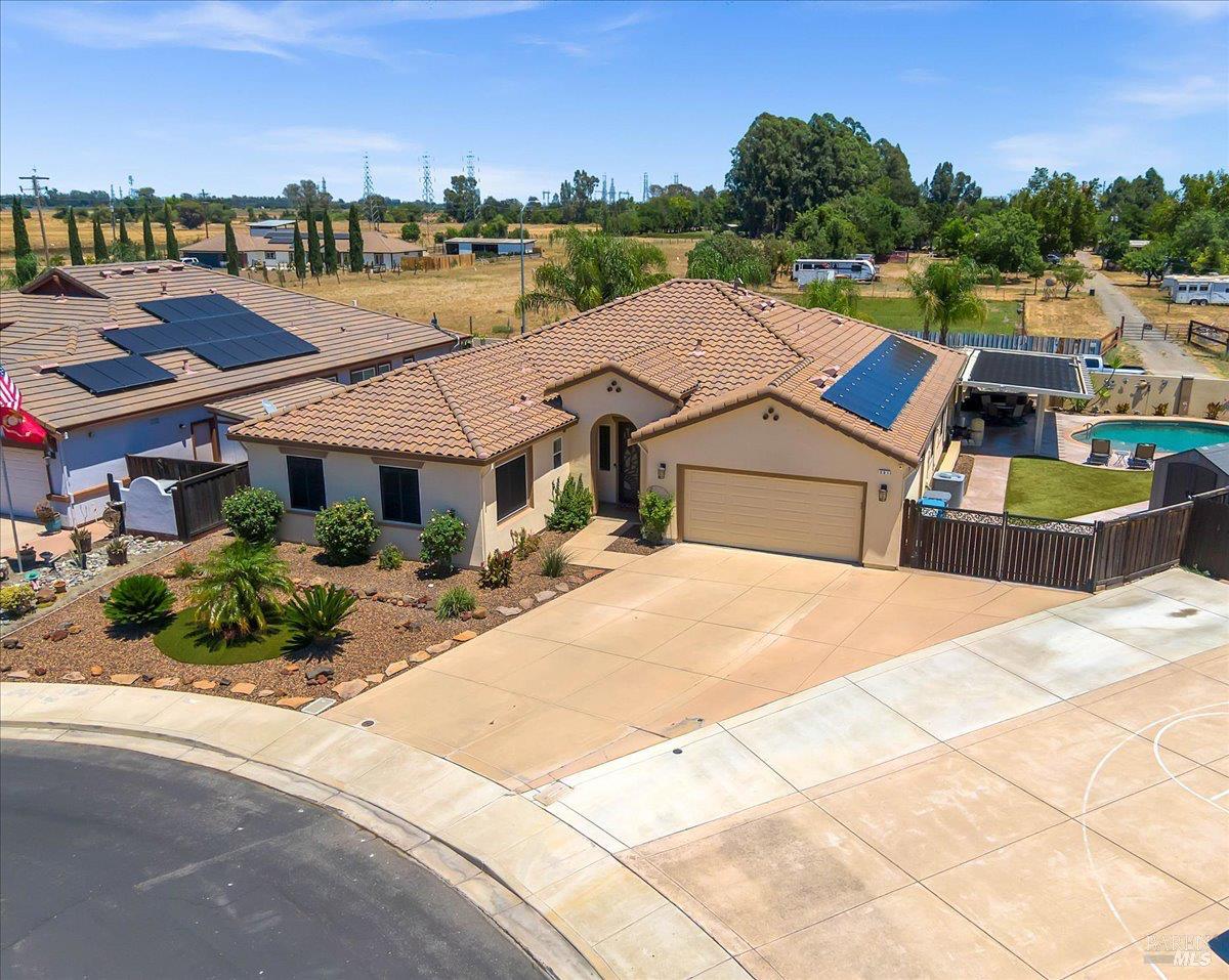 331 Frisbie Circle Vacaville CA 95688