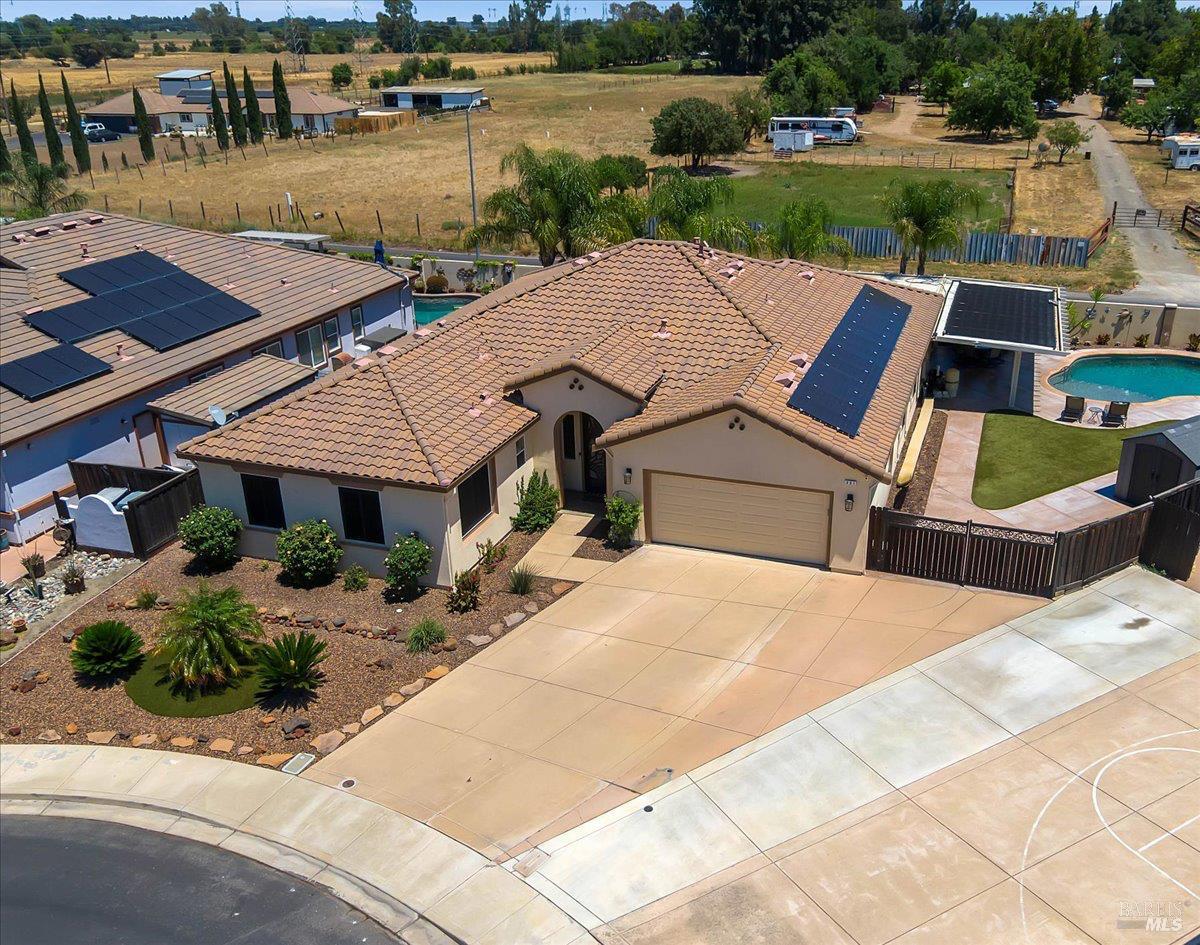 331 Frisbie Circle Vacaville CA 95688