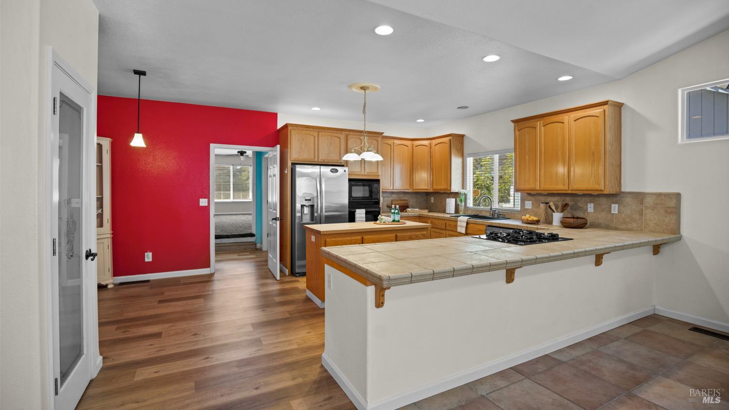19516 N Mountain Meadow Hidden Valley Lake CA 95467