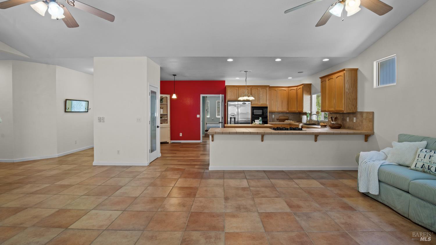 19516 N Mountain Meadow Hidden Valley Lake CA 95467
