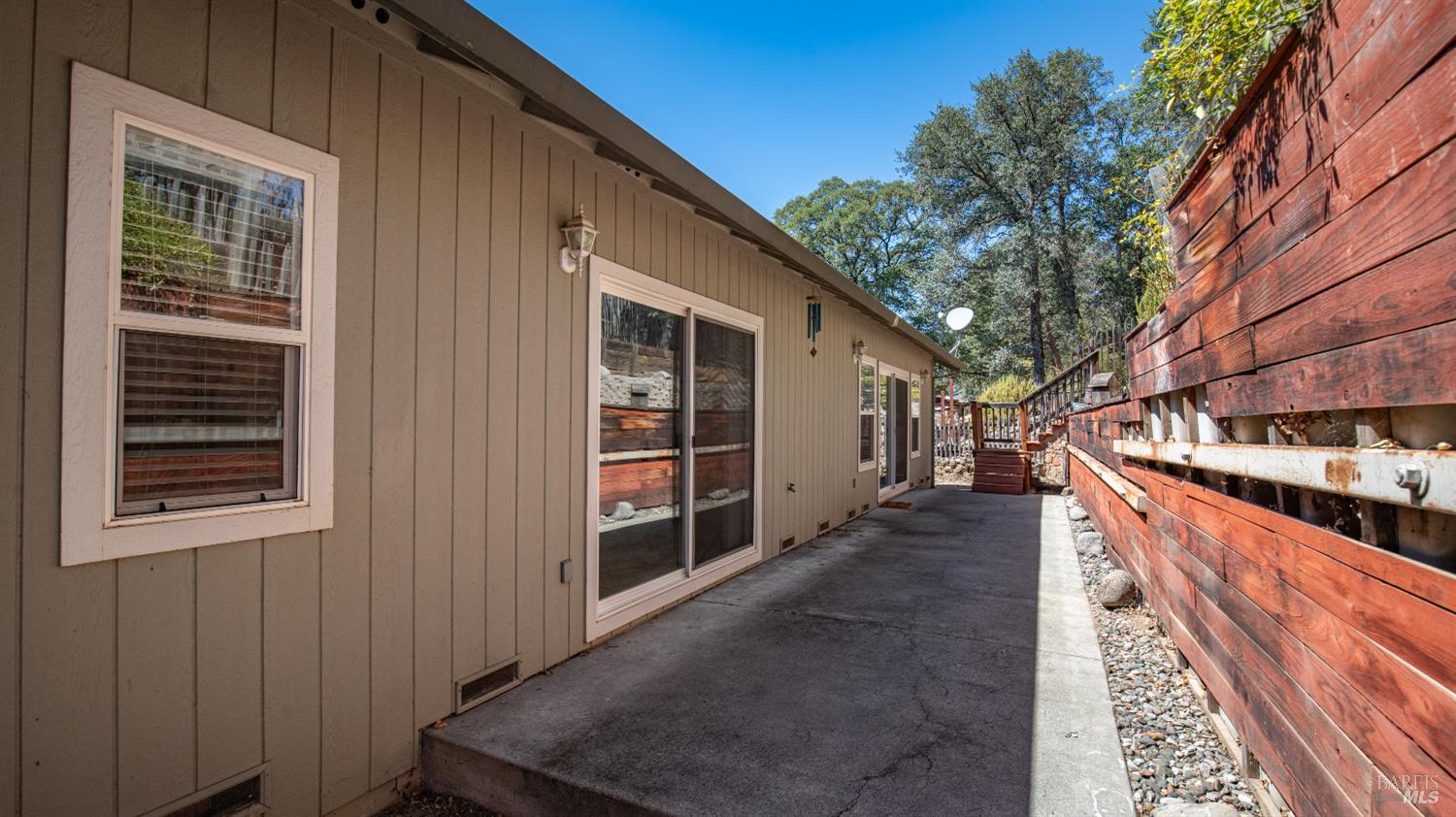 19516 N Mountain Meadow Hidden Valley Lake CA 95467