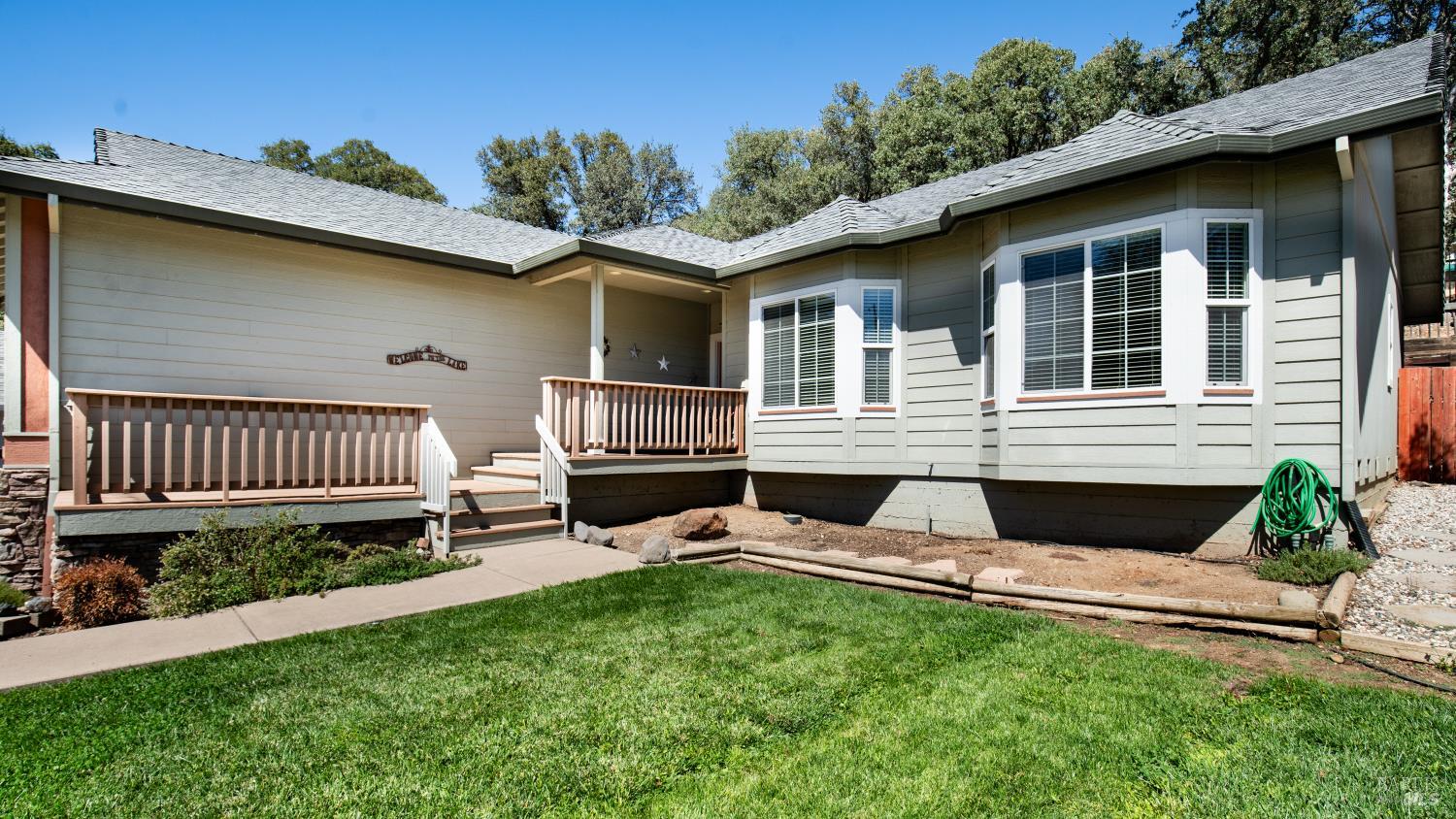 19516 N Mountain Meadow Hidden Valley Lake CA 95467