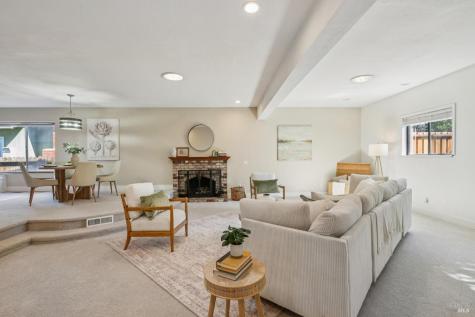 5116 Oak Park Way Santa Rosa CA 95409