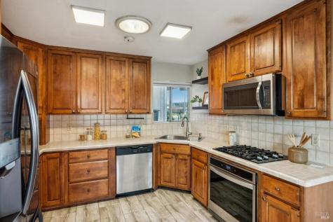 5116 Oak Park Way Santa Rosa CA 95409