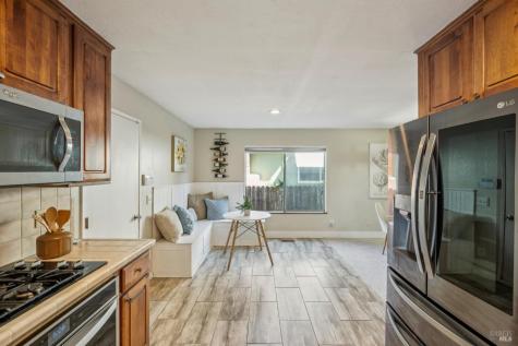 5116 Oak Park Way Santa Rosa CA 95409