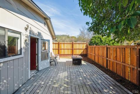 5116 Oak Park Way Santa Rosa CA 95409