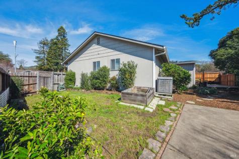 5116 Oak Park Way Santa Rosa CA 95409