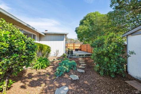 5116 Oak Park Way Santa Rosa CA 95409