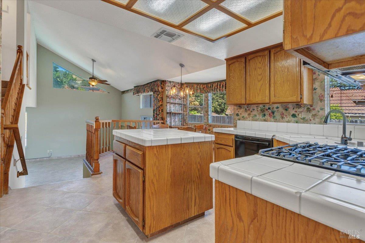 724 Chelmsford Court Vacaville CA 95688