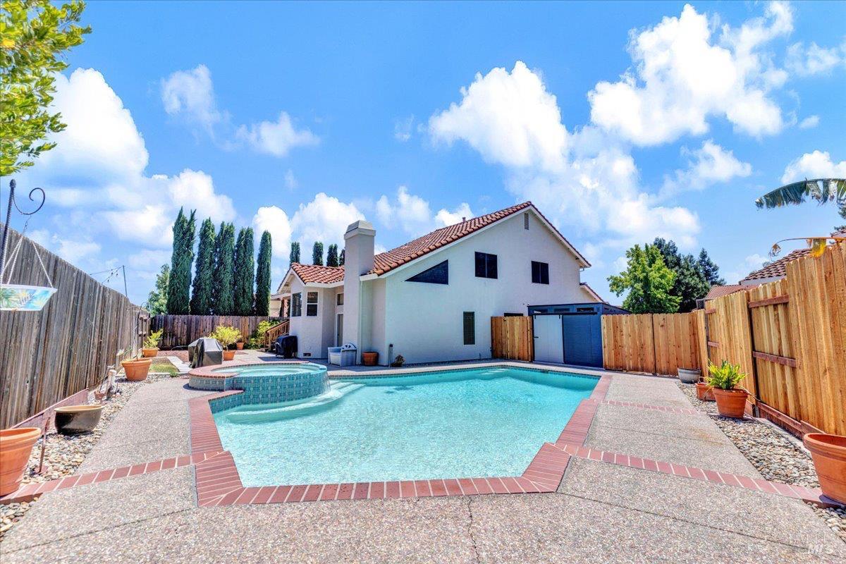 724 Chelmsford Court Vacaville CA 95688