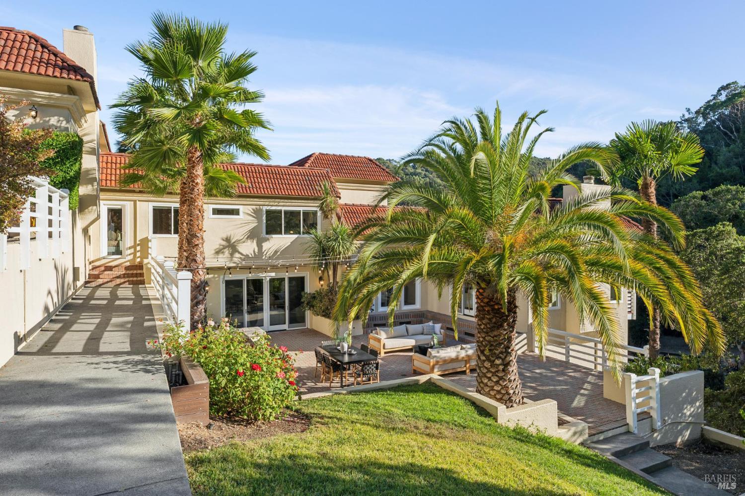 626 Blackstone Drive San Rafael CA 94903