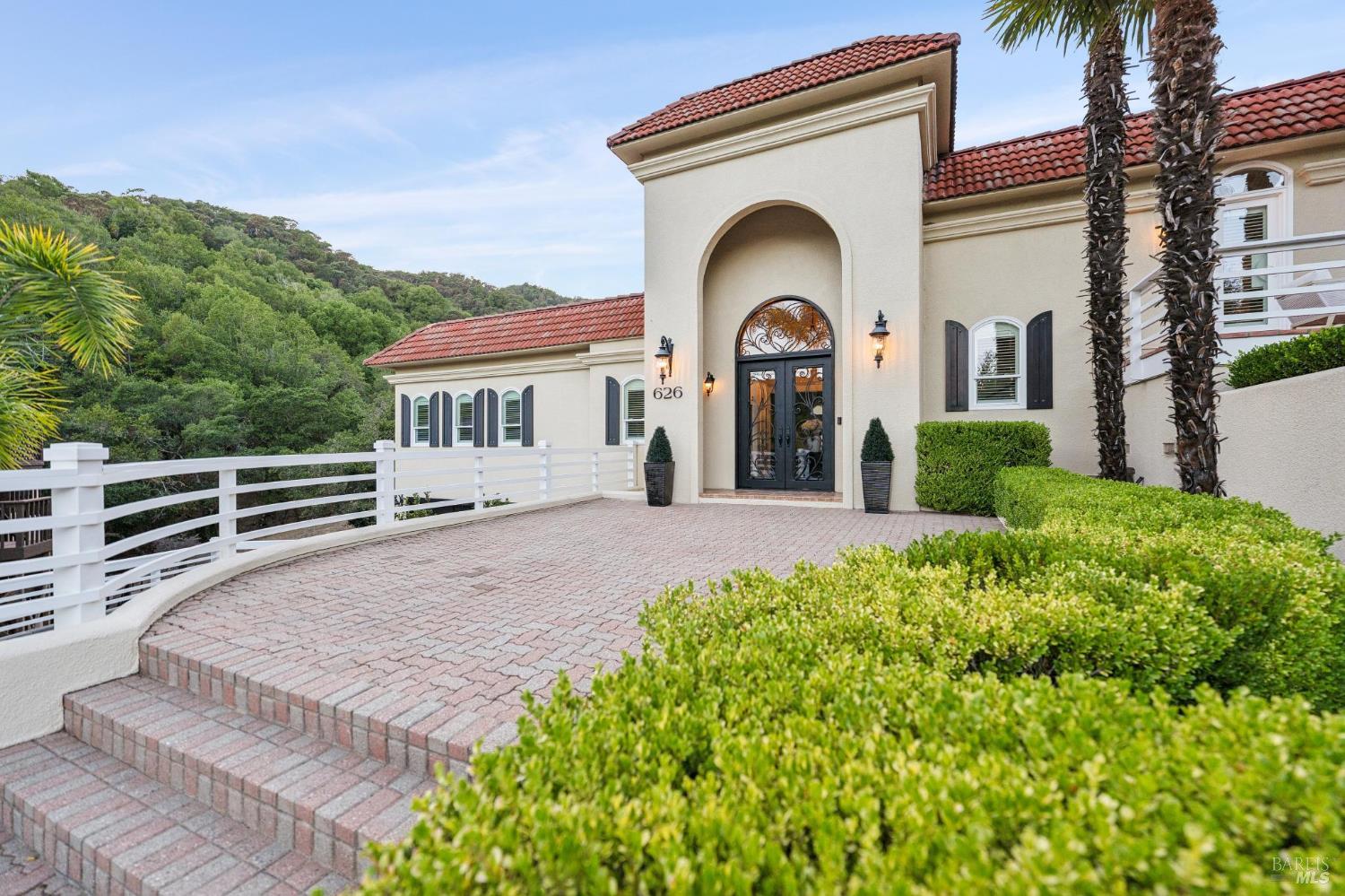 626 Blackstone Drive San Rafael CA 94903