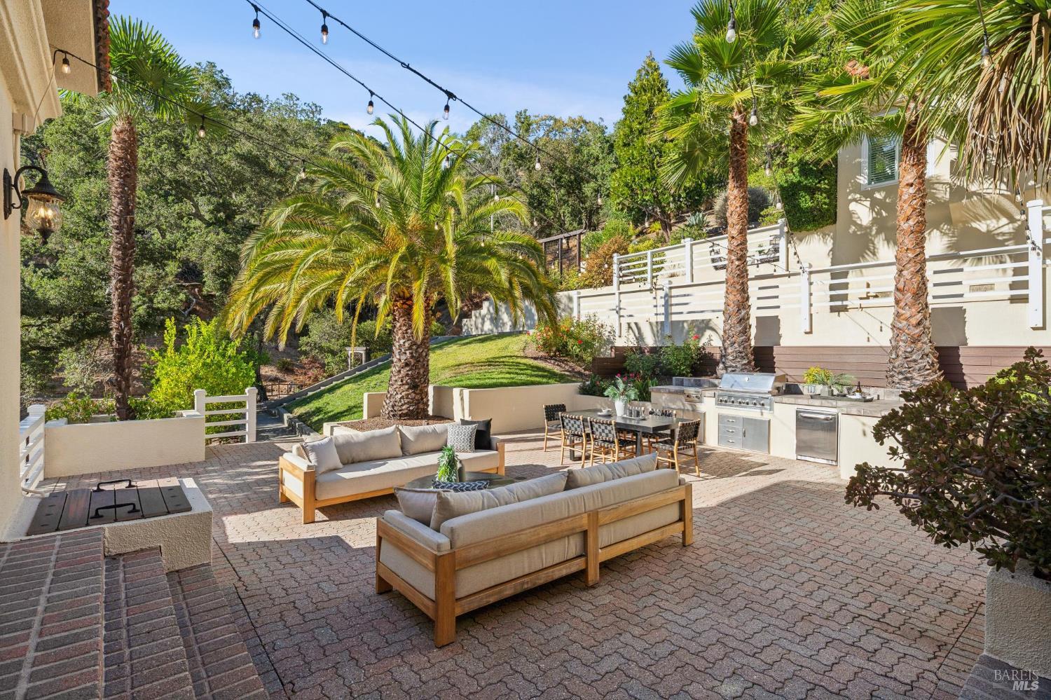 626 Blackstone Drive San Rafael CA 94903